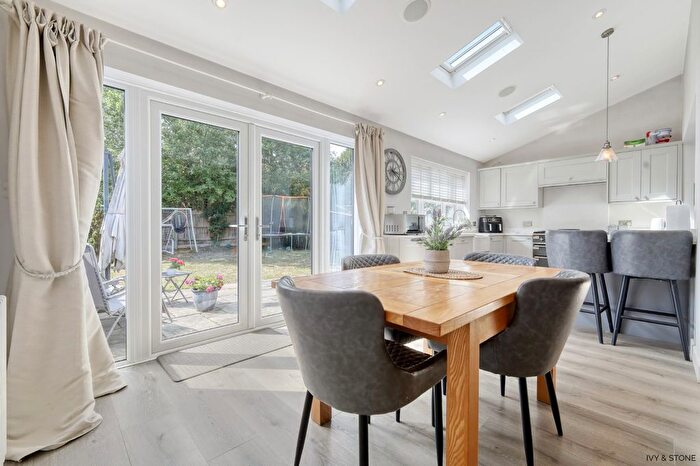 3 Bedroom Semi-Detached House For Sale In Woodhouse Lane, Broomfield, Chelmsford, Essex, CM1