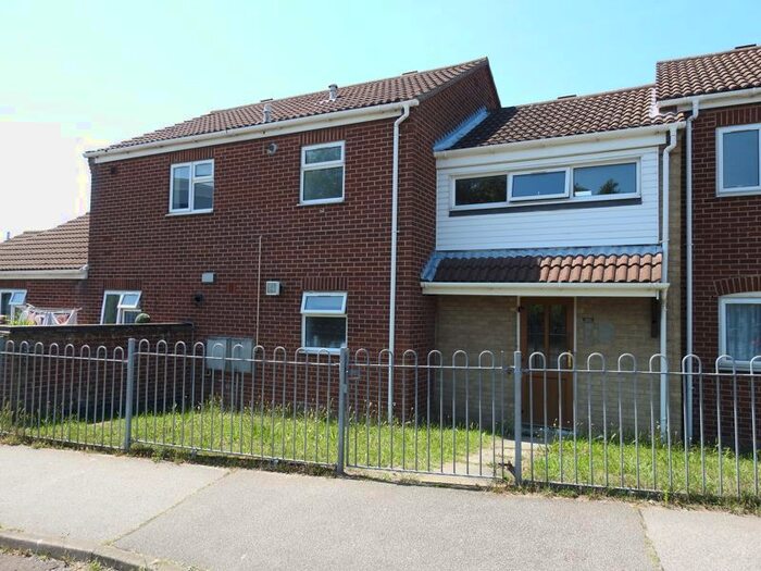 1 Bedroom Flat To Rent In Spruce Court, Lowestoft NR32