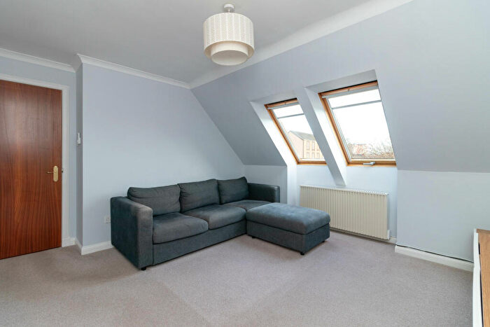 2 Bedroom Flat For Sale In Glenagnes Road, Dundee, DD2