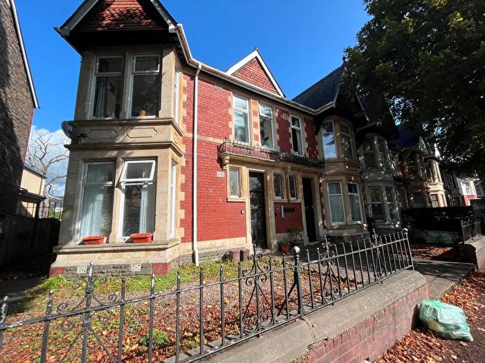 2 Bedroom Flat To Rent In Albany Court, Cardiff, CF24