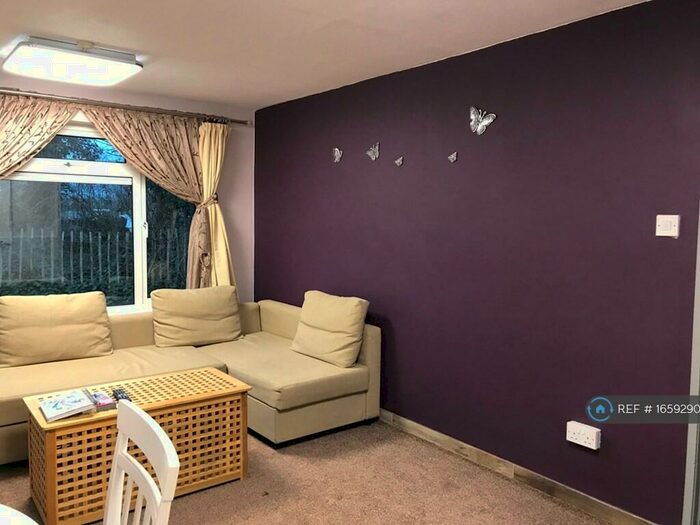 1 Bedroom Flat To Rent In Hazelwood Close, Cambridge, CB4