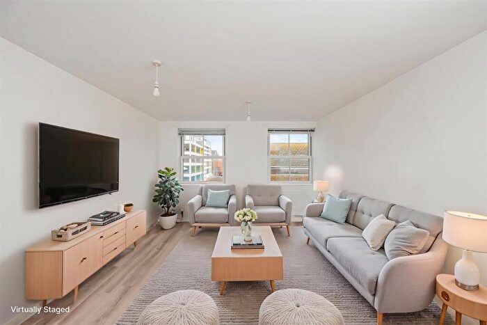 2 Bedroom Flat To Rent In Montague Street, Worthing, BN11