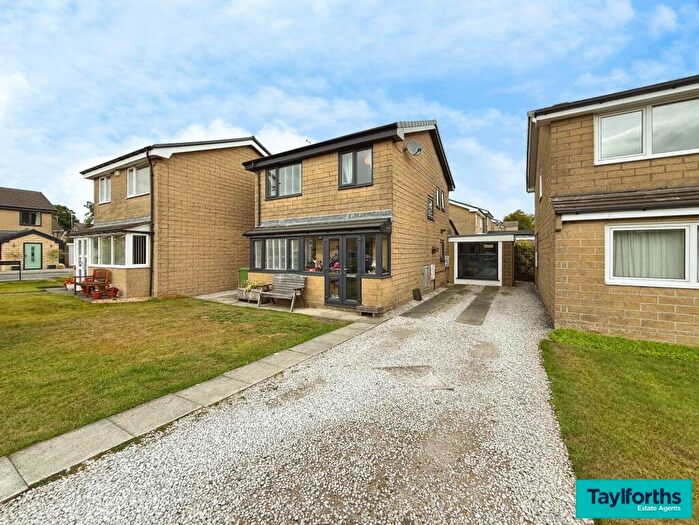 3 Bedroom Detached House For Sale In Brookfield Way, Earby, BB18
