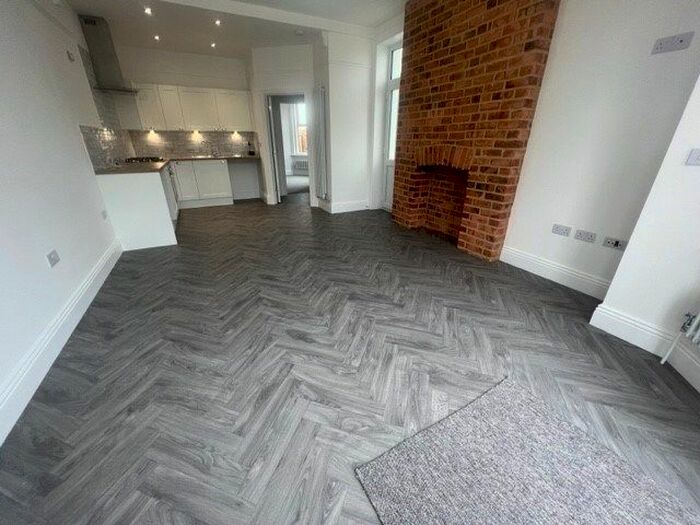 1 Bedroom Flat To Rent In Irving Road, Bournemouth, BH6