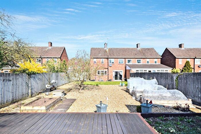 3 Bedroom Semi Detached House For Sale In Spinney Road, Weldon, NN17