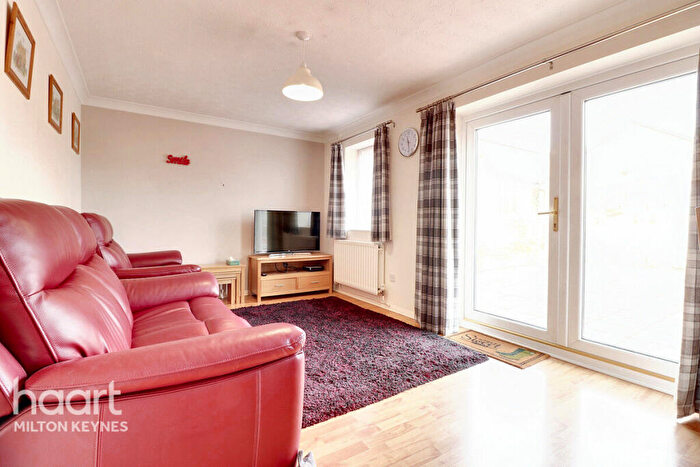 2 Bedroom Bungalow For Sale In Kensington Drive, Great Holm, MK8
