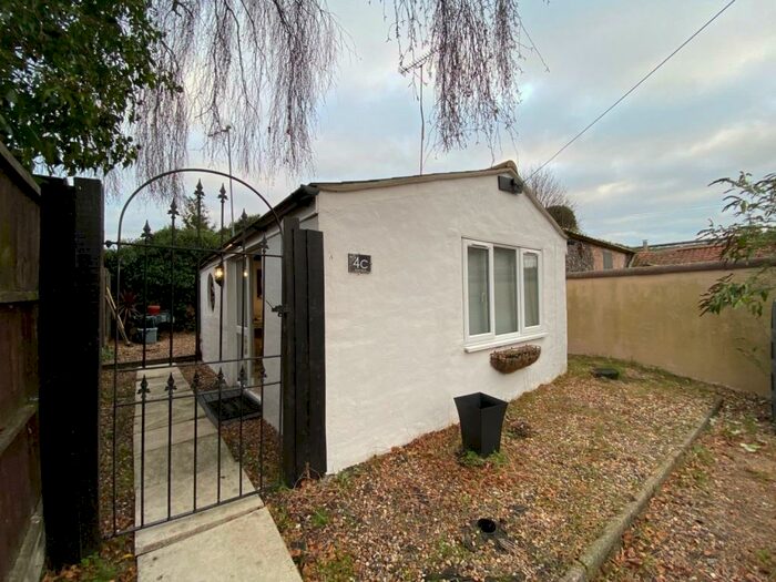 1 Bedroom Detached Bungalow To Rent In Feltwell, IP26