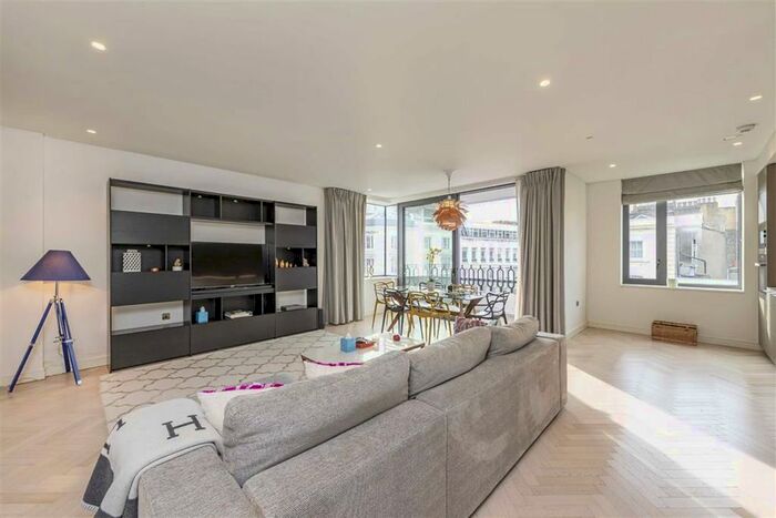 3 Bedroom Flat To Rent In Queensway, London W2