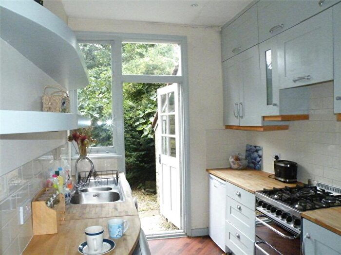 1 Bedroom Property To Rent In Maidstone Road, Bounds Green, London, N11