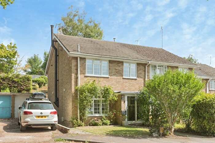 3 Bedroom Semi-detached House For Sale In Merrion Close, Tunbridge Wells, Kent, TN4