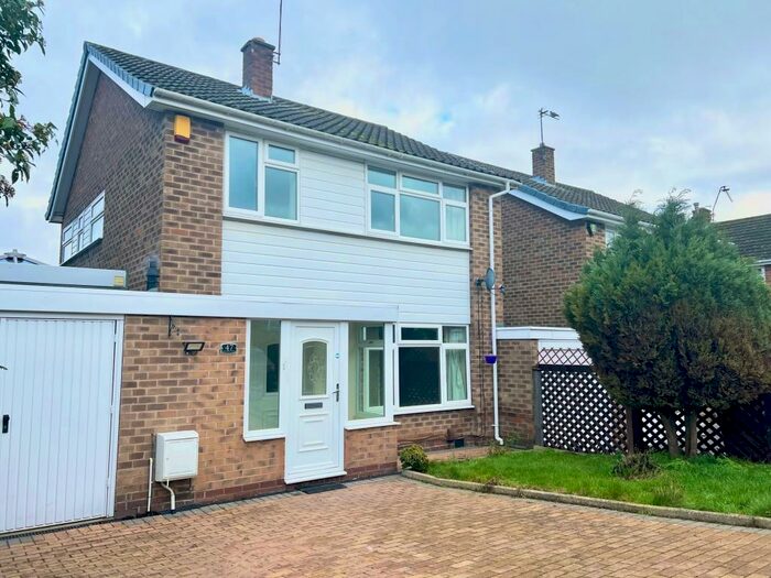 3 Bedroom Link Detached House To Rent In Appledoor Avenue, Wollaton, NG8