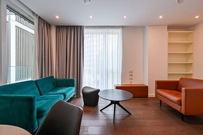 2 Bedroom Flat To Rent In Insignia Point, Stratford, London, E20