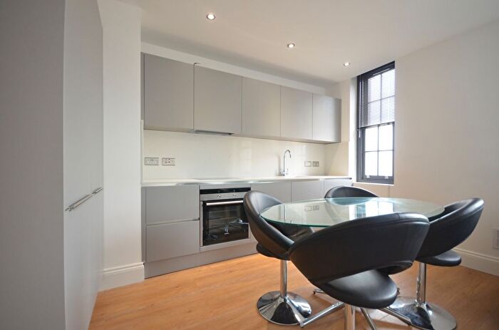 4 Bedroom Flat To Rent In Chadbourn Street, London, E14
