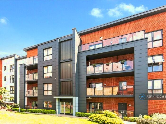 1 Bedroom Flat To Rent In Catkin House, Romford, RM3