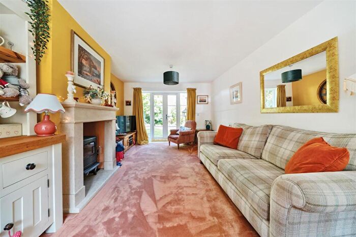 4 Bedroom Detached House For Sale In Church Rise, Burton, SN14
