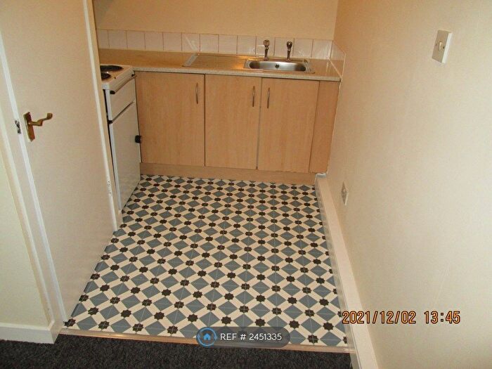 Studio To Rent In Afton Road, Stevenston, KA20