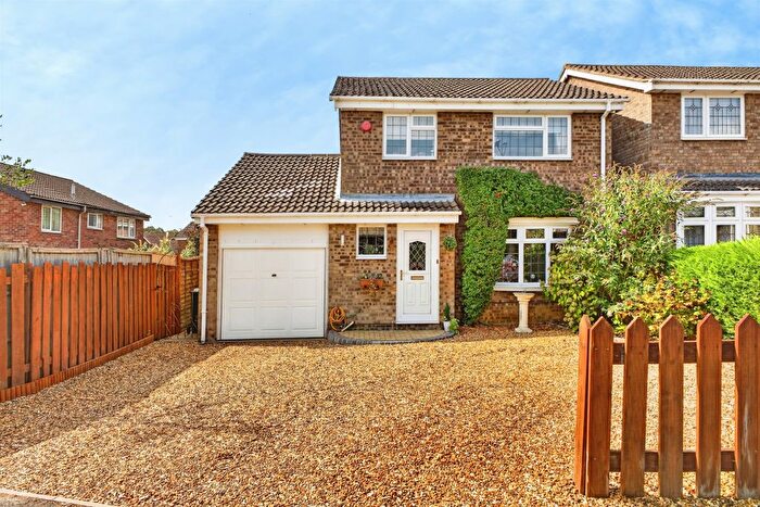 3 Bedroom Detached House For Sale In Bramcote Drive, Northampton, NN3