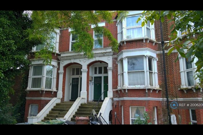 1 Bedroom Flat To Rent In Whipps Cross Road, London, E11