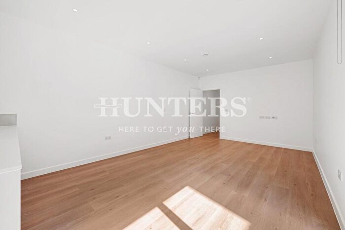 2 Bedroom Flat To Rent In Archway Road, London, N6