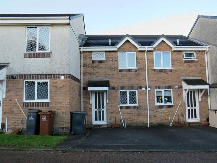 2 Bedroom Property To Rent In Henry Close, Lee Mill Bridge, Ivybridge, PL21