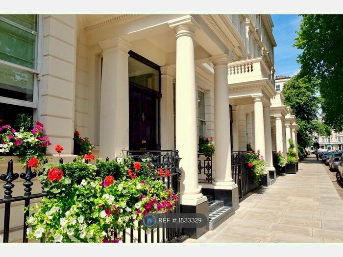 2 Bedroom Flat To Rent In Charlesworth House, London, SW7