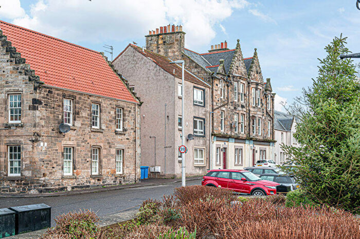 1 Bedroom Flat For Sale In High Street, Dysart, KY1