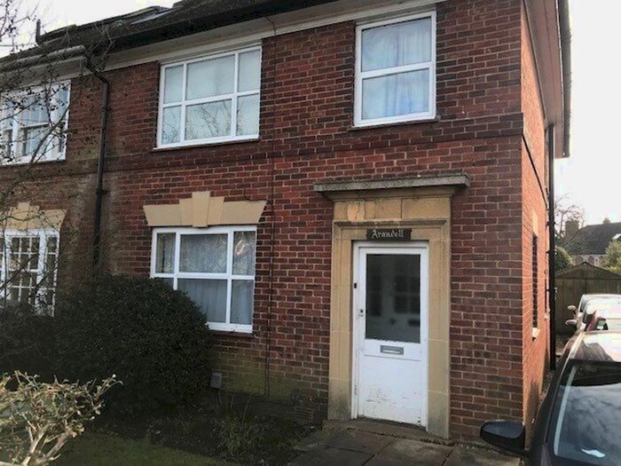 4 Bedroom Property To Rent In Headington Road, Headington, Oxford, OX3