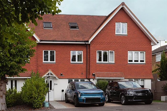 4 Bedroom House For Sale In Claremont Road, Redhill, RH1