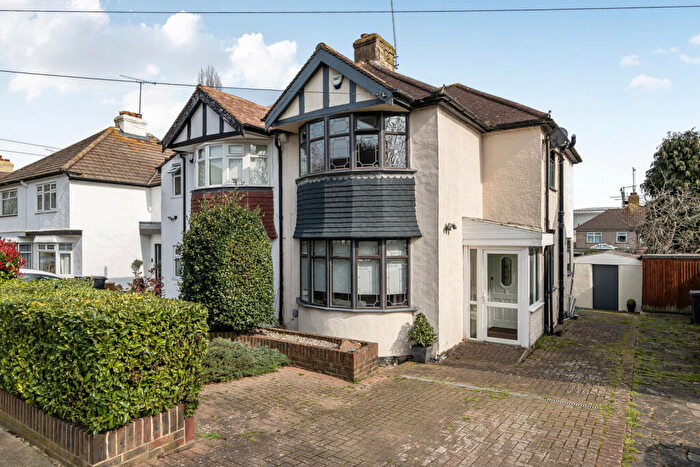 3 Bedroom Semi Detached House For Sale In Hood Avenue, Orpington, BR5