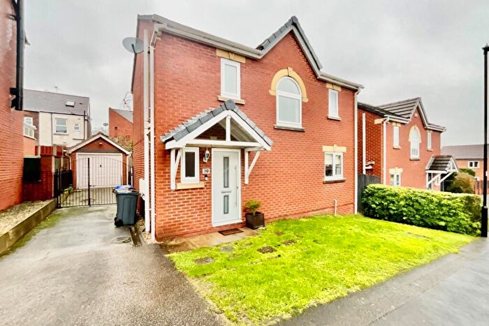 3 Bedroom Detached House For Sale In Kirkstead Gardens, Sheffield, S13