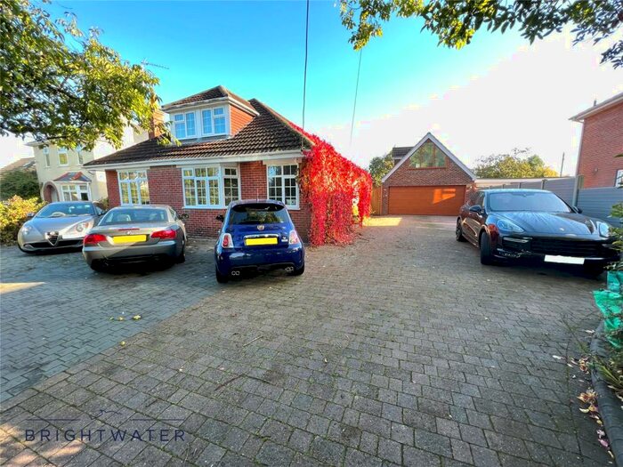 Houses for sale in Hangersley, BH24, Hampshire