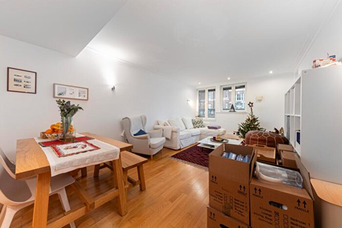 2 Bedroom Apartment To Rent In Kings Road Chelsea, SW10