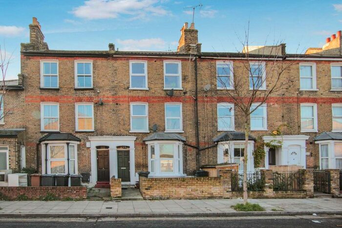 1 Bedroom Flat To Rent In Glyn Road, London, E5