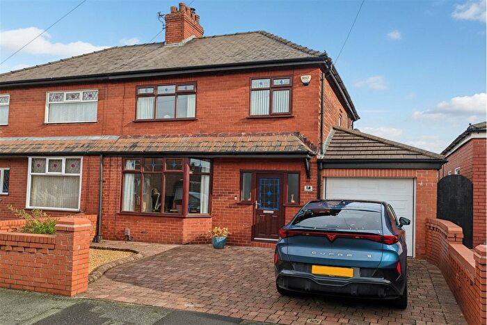 3 Bedroom Semi Detached House For Sale In Sulby Avenue, Warrington, WA4
