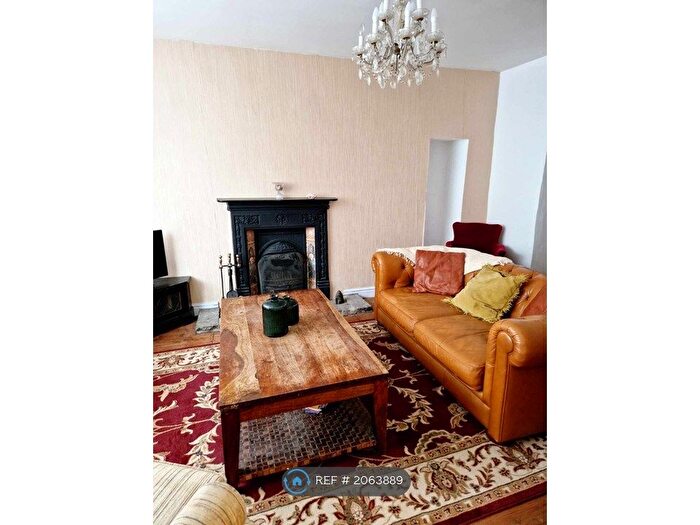 4 Bedroom Terraced House To Rent In West Road, Buxton, SK17
