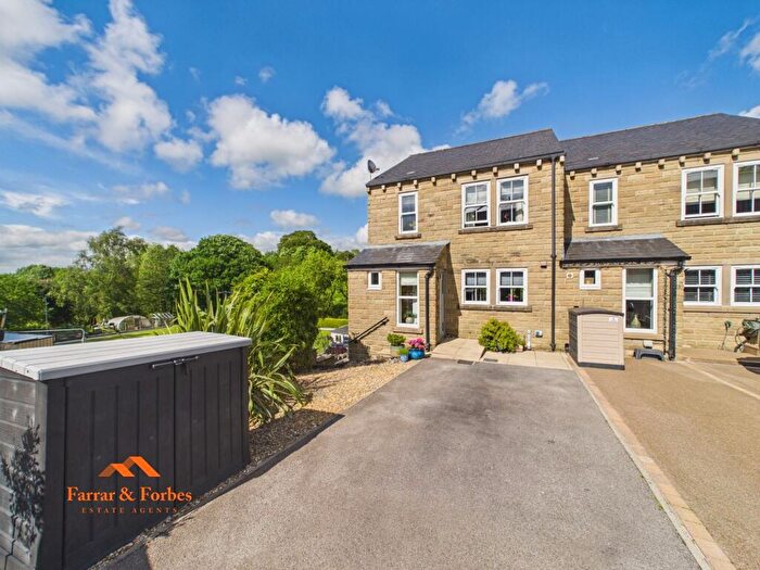 4 Bedroom Semi Detached House For Sale In Floats Mill, Trawden, BB8