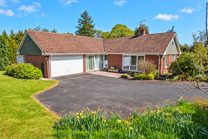 3 Bedroom Detached Bungalow For Sale In Ashley Brake, West Hill, EX11