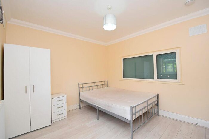 1 Bedroom Apartment To Rent In Byron Road, Wealdstone, HA3