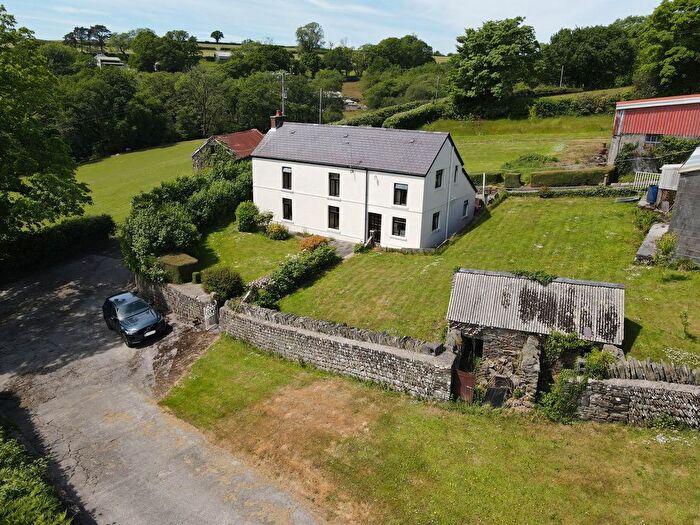 3 Bedroom Farm For Sale In Heol Troeon Bach, Llanedi, Pontarddulais, SA4