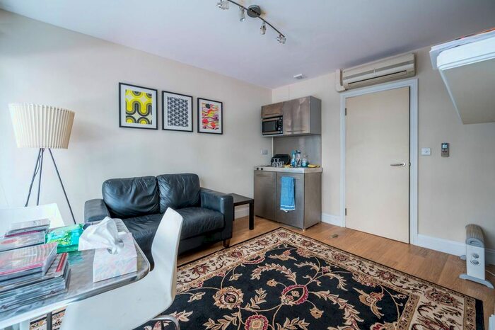 1 Bedroom Flat To Rent In Bishopsgate, Bishopsgate, London, EC2N