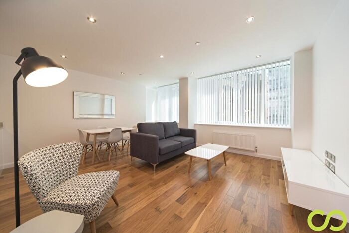 2 Bedroom Flat To Rent In Emerald House, Lansdowne Road, East Croydon, CR0