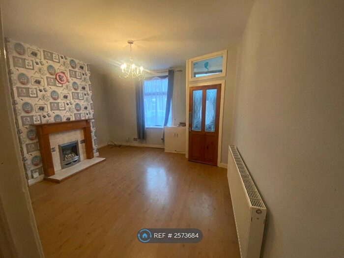 3 Bedroom Terraced House To Rent In Victoria Street, Radcliffe, Manchester, M26
