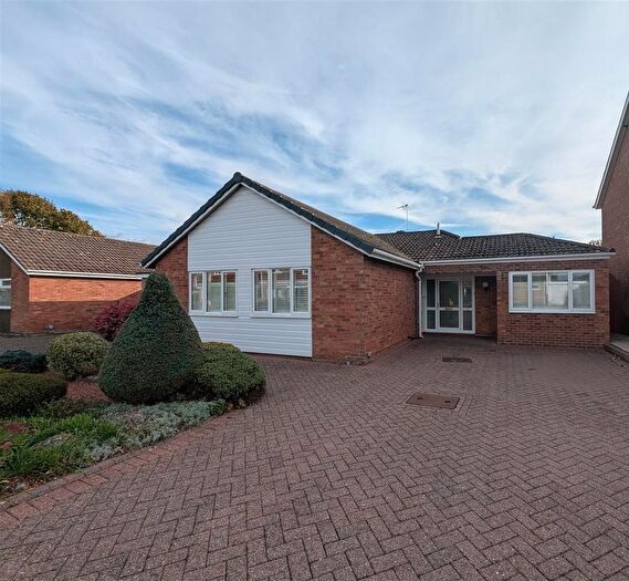 4 Bedroom Bungalow For Sale In Friars Pardon, Hurworth, Darlington, DL2