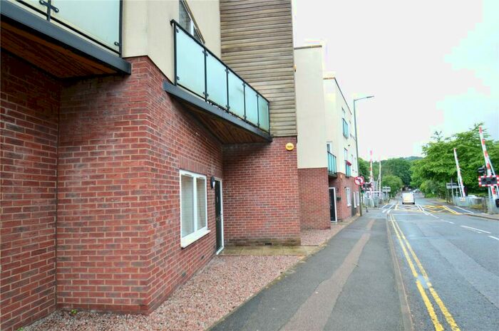 2 Bedroom Apartment To Rent In Whyteleafe Hill, Whyteleafe, Surrey, CR3