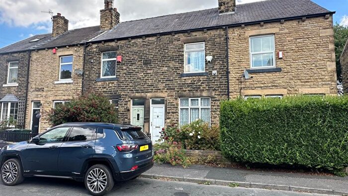 2 Bedroom Terraced House For Sale In Bateson Street, Greengates, Bradford, BD10