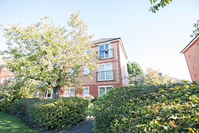 2 Bedroom Flat To Rent In Blackthorn Close, Cambridge, CB4