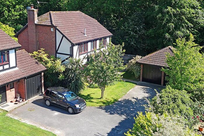 4 Bedroom Detached House To Rent In Salehurst Road, Worth, RH10