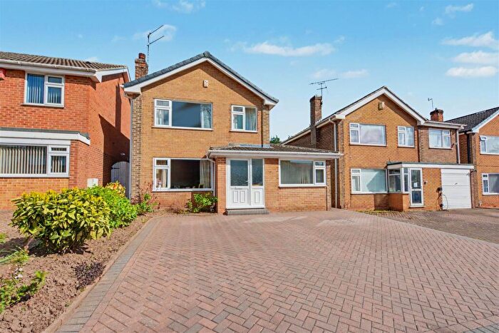 4 Bedroom Detached House For Sale In Killisick Road, Arnold, Nottingham, NG5
