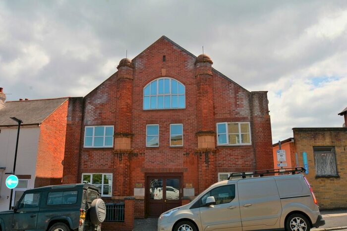 1 Bedroom Flat To Rent In Denmark Road, Cowes, PO31