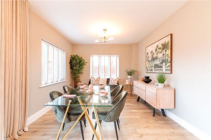 4 Bedroom Detached House For Sale In Lilly Wood Lane, Ashford Hill, Thatcham, RG19